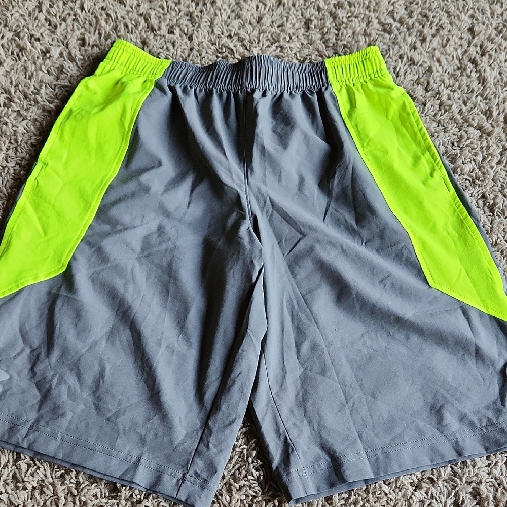 Underarmour Boys Gray and Neon Yelliw  Shorts Size YLG